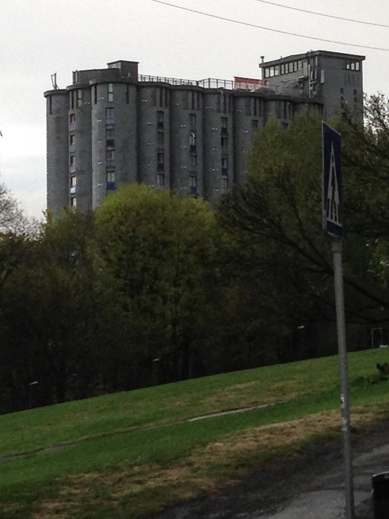 Inhabited silo