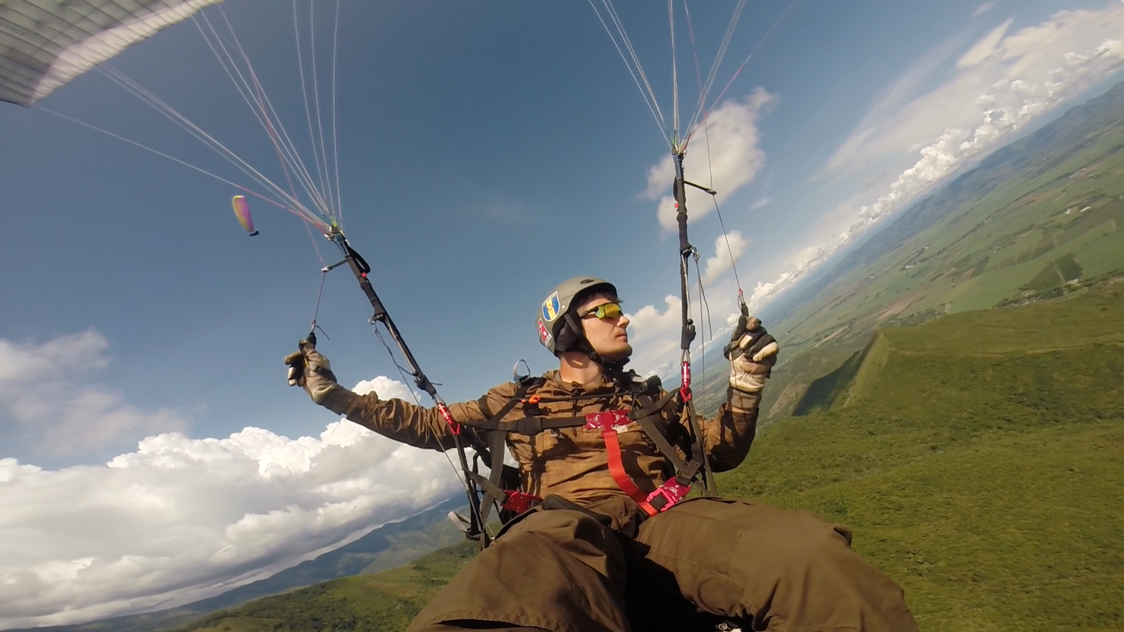 Turning paraglider 2